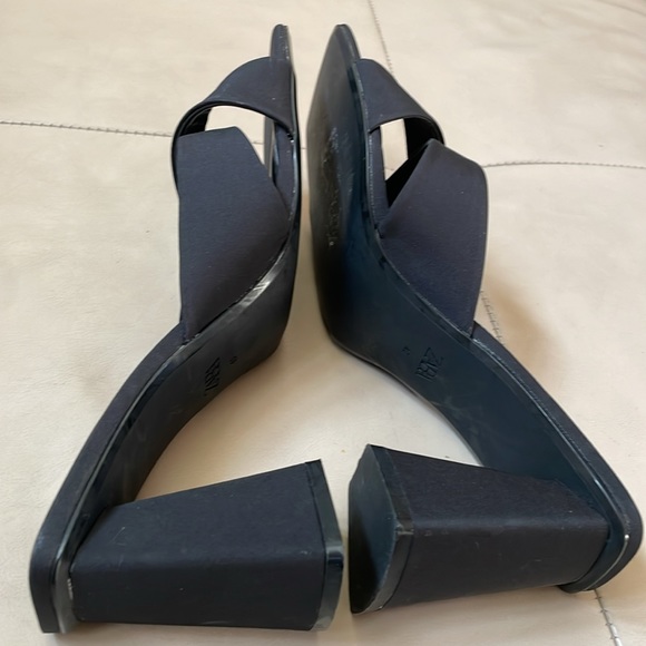 Zara Black High Heel Sandals, Backless Criss-Cross Straps, High Heel - Picture 4 of 7